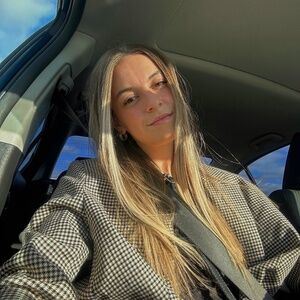 Meet your Posher, Eugénie